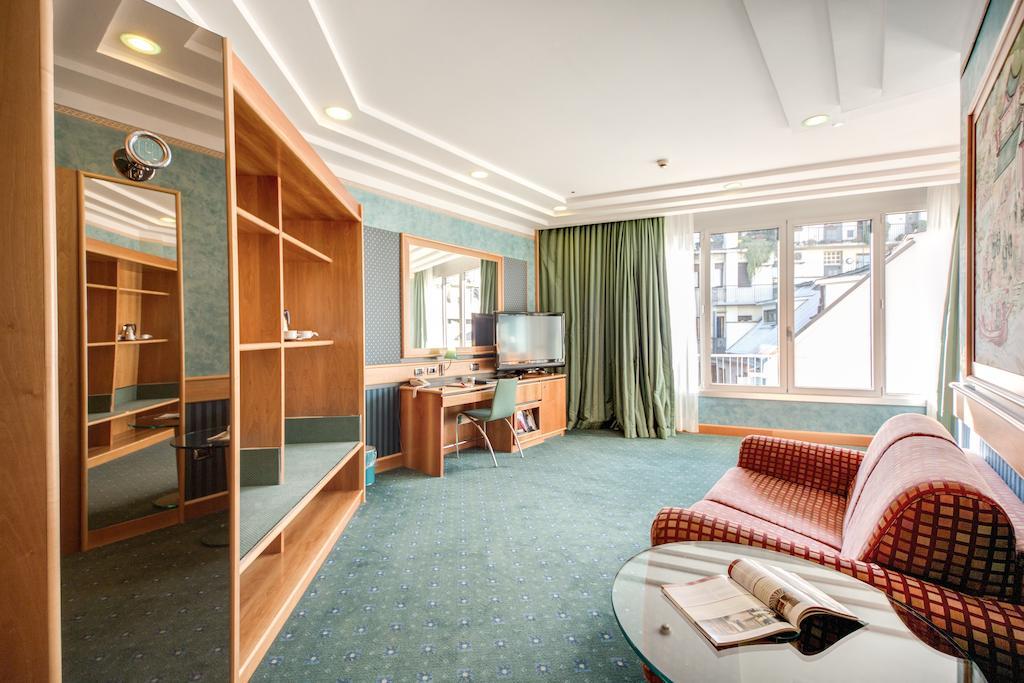 Brunelleschi Hotel Milaan Buitenkant foto